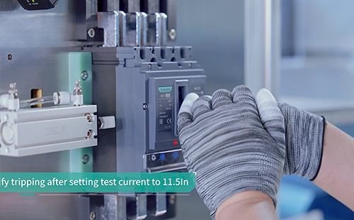 Moulded Case Circuit Breaker testing video